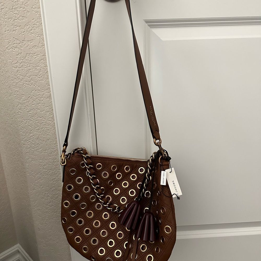 NWT Marc Jacobs | Nomad Quilted Grommet Hobo Bag, Brown - Picture 4 of 8